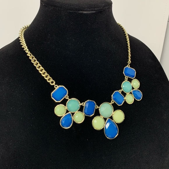 Jewelry - Gold Boho Blue Green Jewel Necklace!